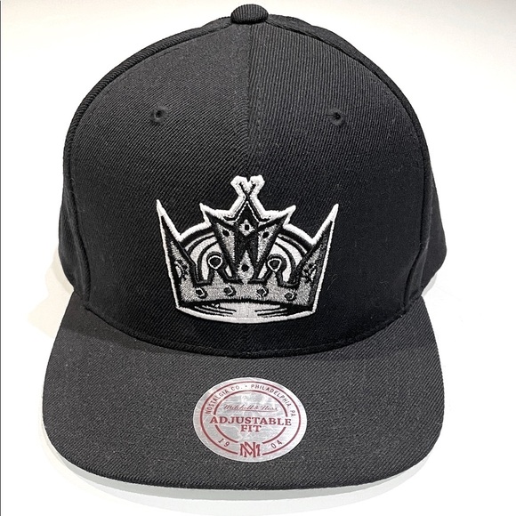 *NEW* Mitchell & Ness Los Angeles Kings Crown Snapback Hat - Picture 6 of 7